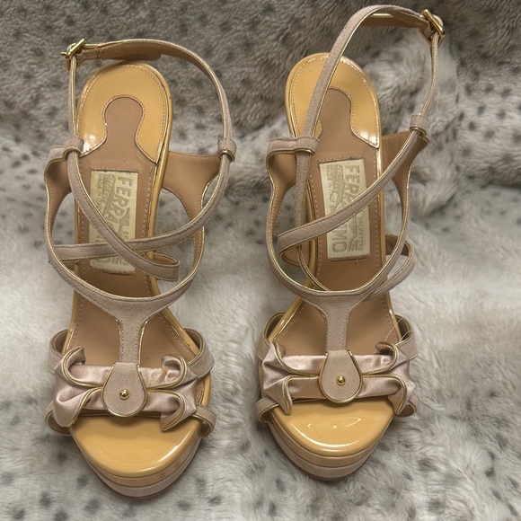 Salvatore Ferragamo Shoes - Salvatore Ferragamo Nude & Blush Suede Bow Platform Heels | Italy